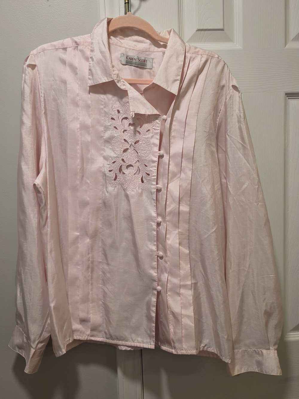 VTG Karen Scott Pastel Pink Pleated Eyelet Embroidered Blouse